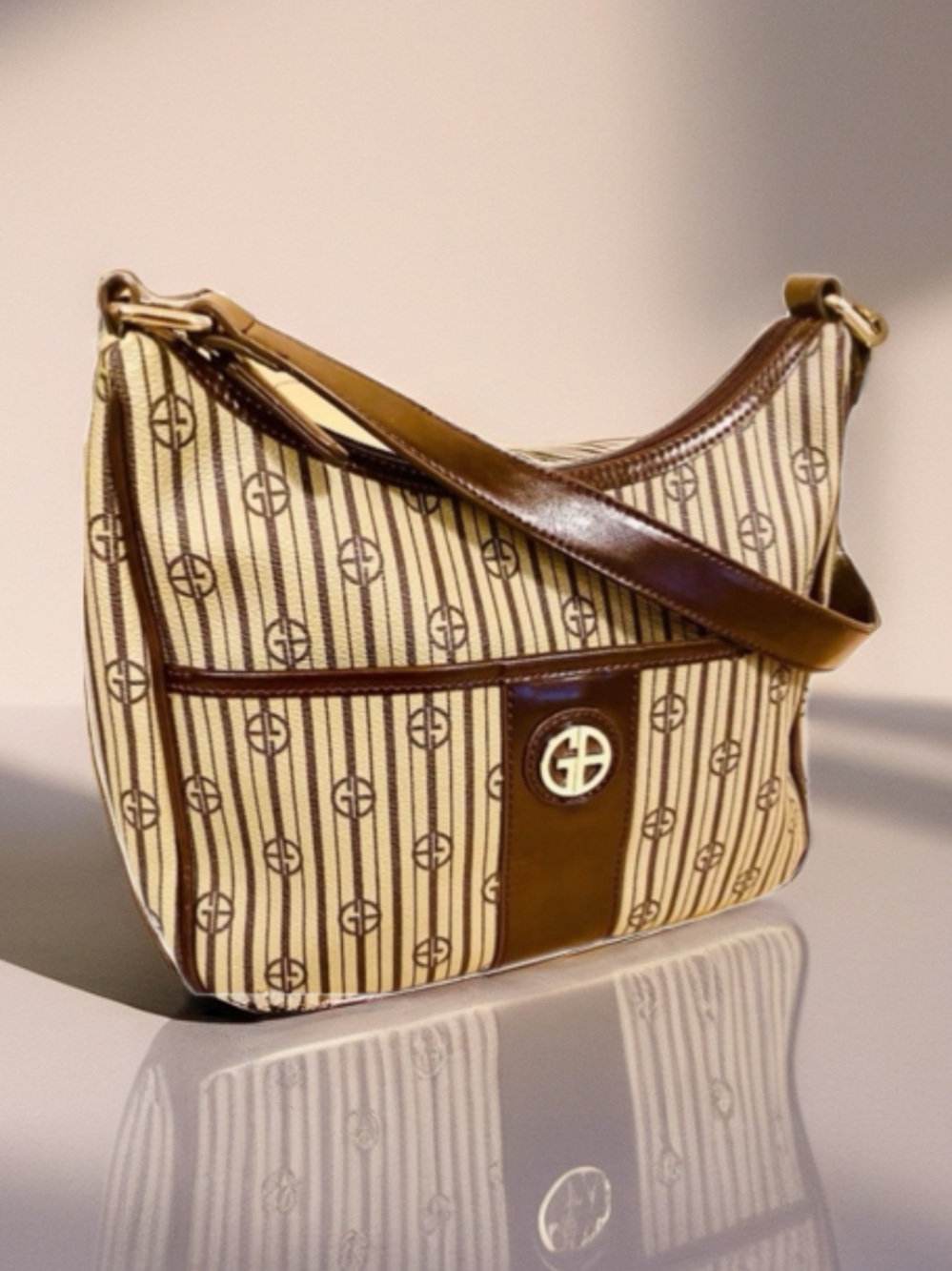 Vintage Giani Bernini Khaki and Brown Signature Shoulder Bag/Satchel - N…